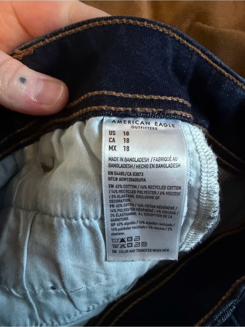 American Eagle Outfitters Dark Indigo Denim Mid-Rise Women's Shorts - Picture 4 of 5